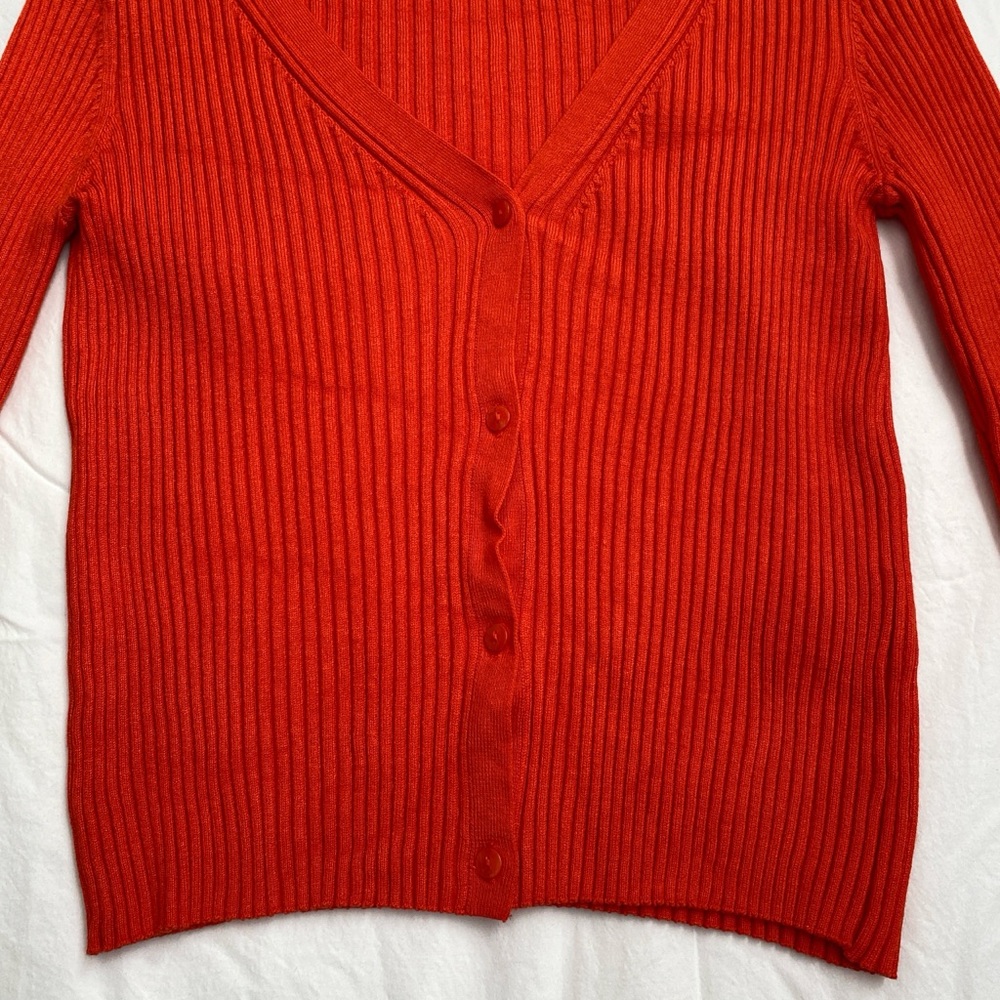 H&M sweater - Picture 2 of 3